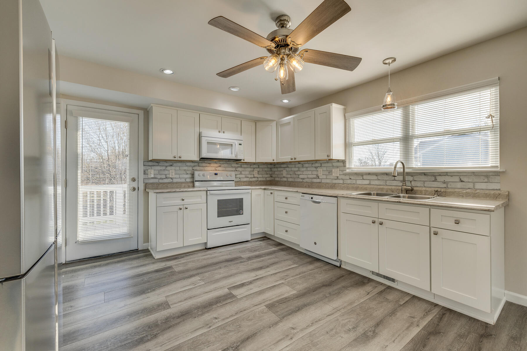 155 Ridgecrest Road Jonesborough, TN 37659 - Photo 9 of 29 009