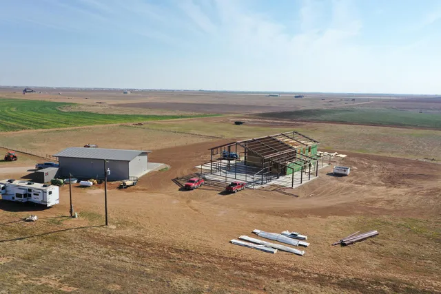 $975,000 | 21701 County Road 2040, Lubbock, TX 79423