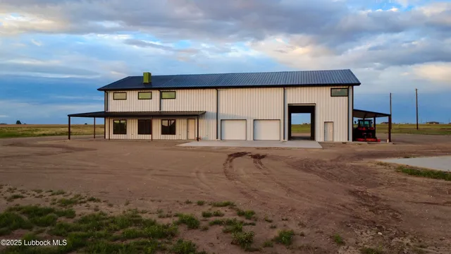 $975,000 | 21701 County Road 2040, Lubbock, TX 79423