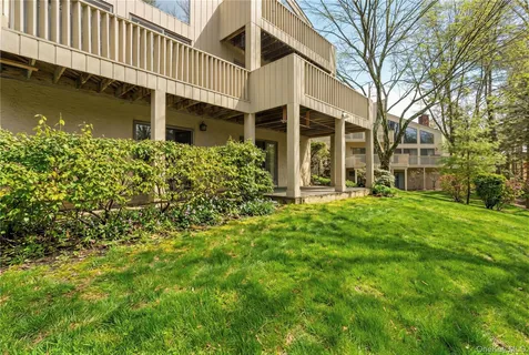 $1,249,000 | 8 Talcott Road, Rye Brook, NY 10573