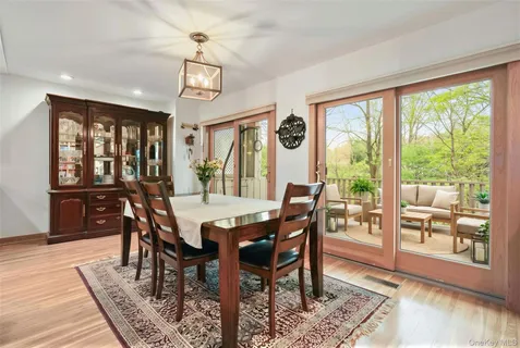 $1,249,000 | 8 Talcott Road, Rye Brook, NY 10573