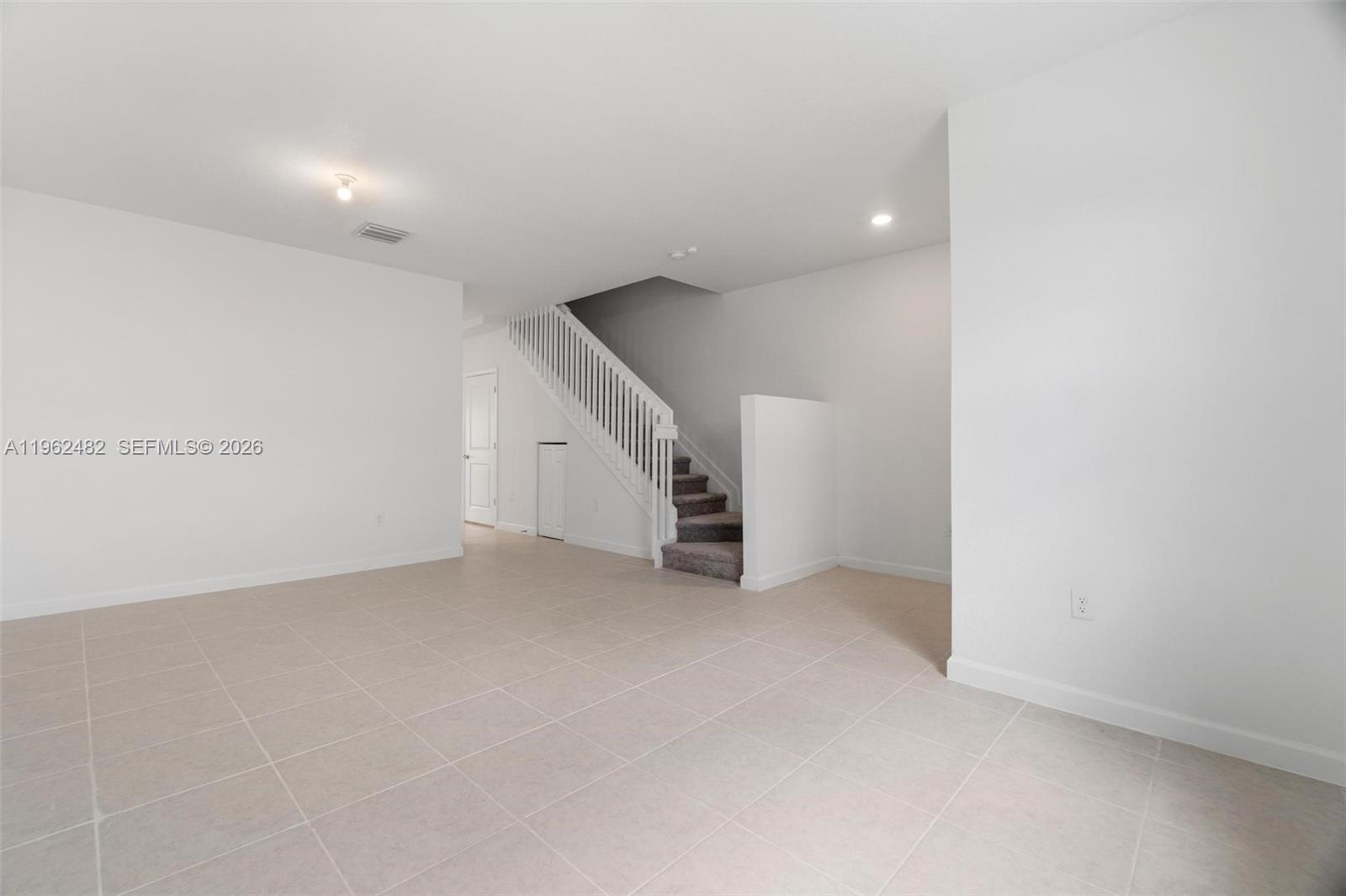 1870 Southeast 26th Street Homestead, FL 33035 - Photo 10 of 28