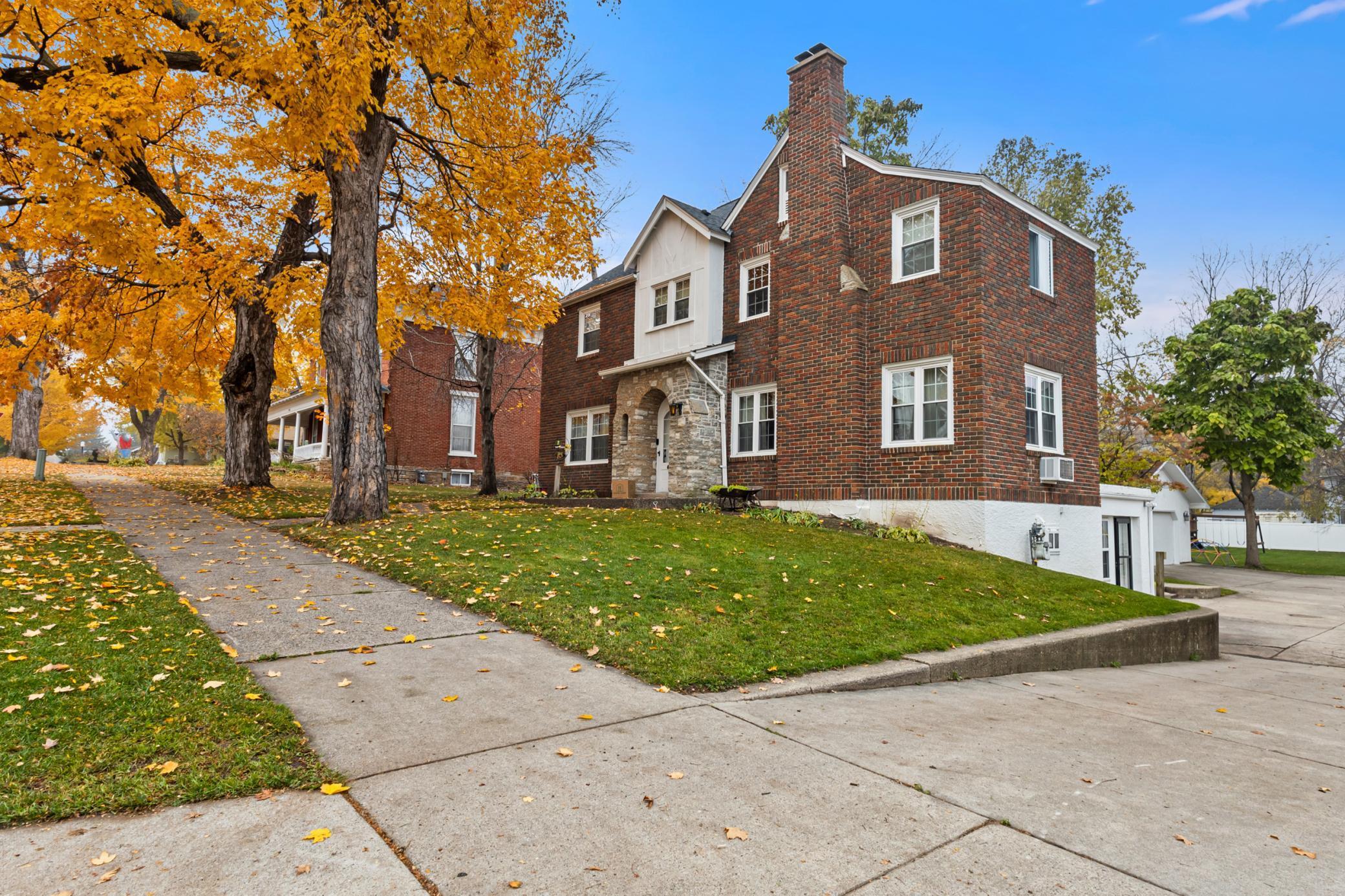 112 2nd Avenue Northwest Faribault, MN 55021 - Photo 2 of 37