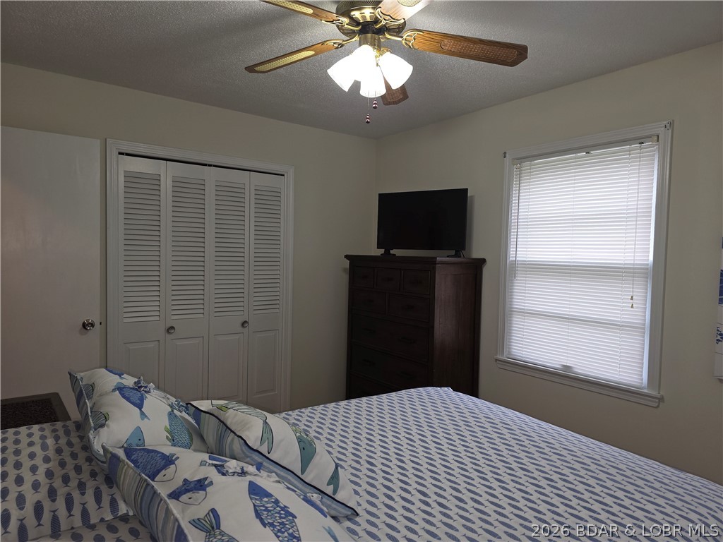 336 Boot Circle Camdenton, MO 65020 - Photo 19 of 48 Bedroom #2 on main floor