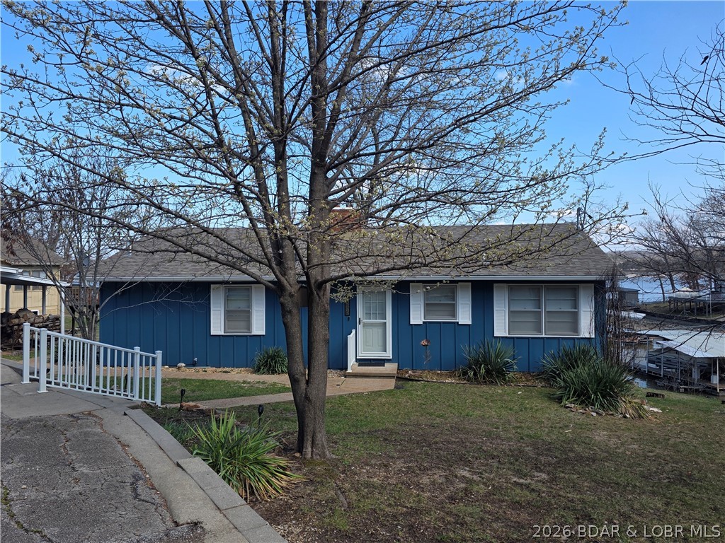 336 Boot Circle Camdenton, MO 65020 - Photo 2 of 48 Road view, 4 bed 2 bath, lake front home