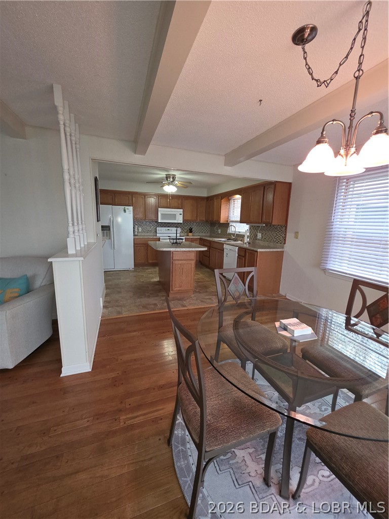 336 Boot Circle Camdenton, MO 65020 - Photo 8 of 48 Looking from DR Slider to kitchen