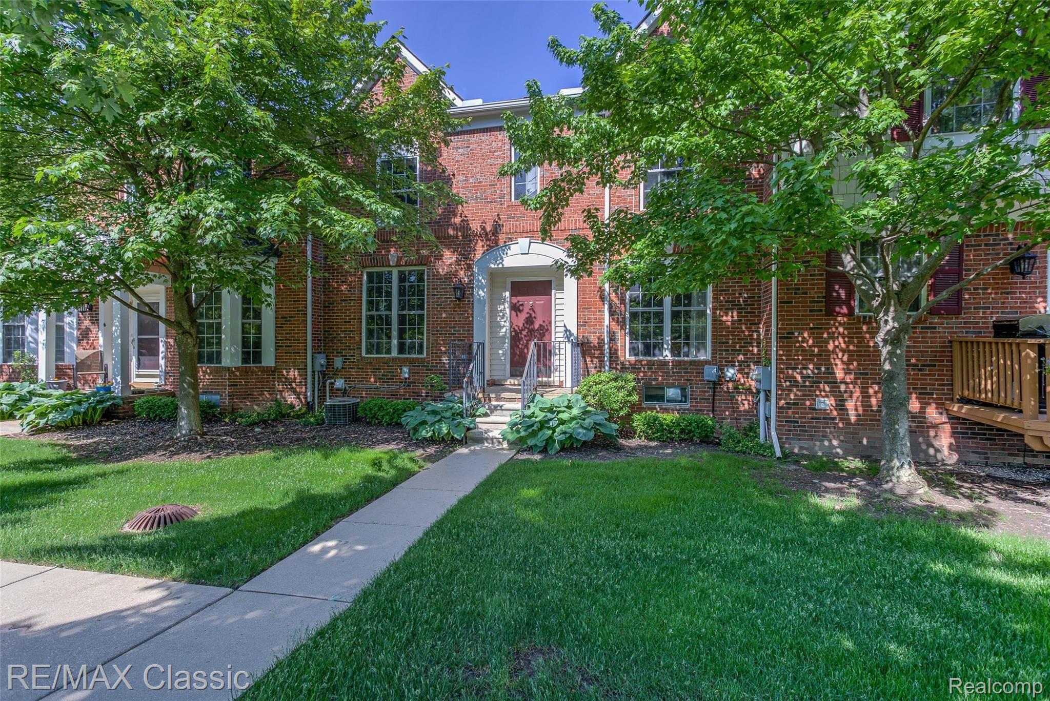 41620 Mitchell Road Novi, MI 48377 - Photo 2 of 40 IMG_7277_8_9.jpg