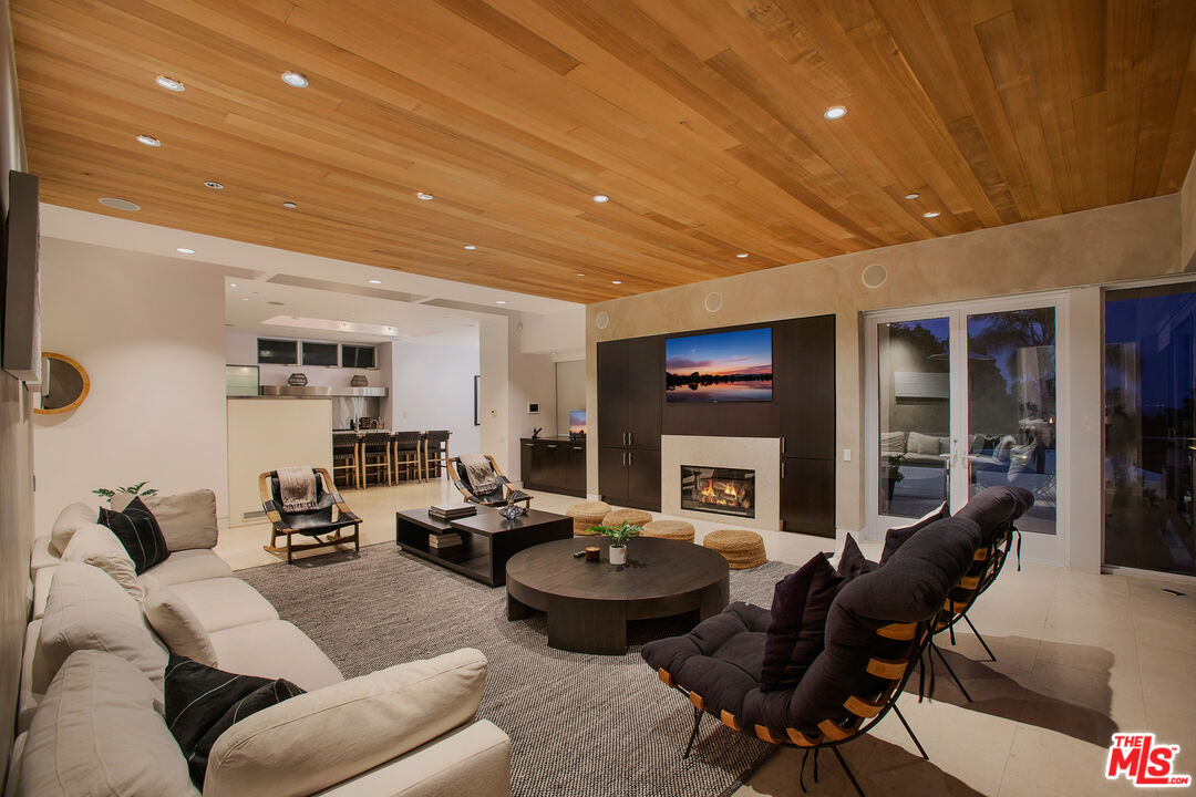 27454 Winding Way Malibu, CA 90265 - Photo 15 of 68