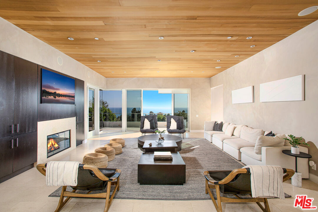 27454 Winding Way Malibu, CA 90265 - Photo 22 of 68