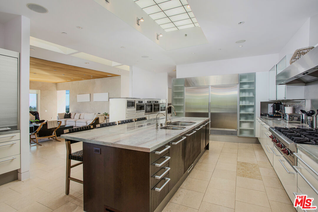 27454 Winding Way Malibu, CA 90265 - Photo 24 of 68