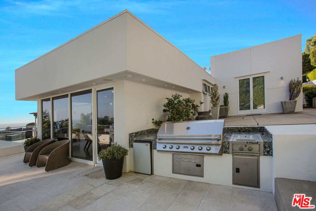 27454 Winding Way Malibu, CA 90265 - Photo 27 of 68