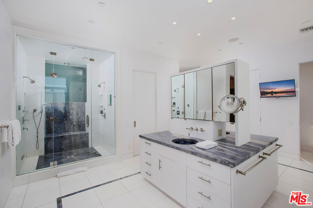 27454 Winding Way Malibu, CA 90265 - Photo 42 of 68