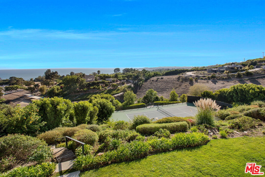 27454 Winding Way Malibu, CA 90265 - Photo 63 of 68
