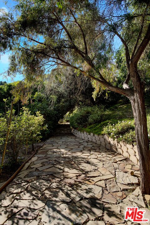 27454 Winding Way Malibu, CA 90265 - Photo 65 of 68