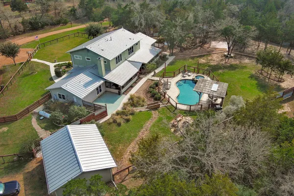 $1,299,900 | 418 Vyvjala Road, Smithville, TX 78957