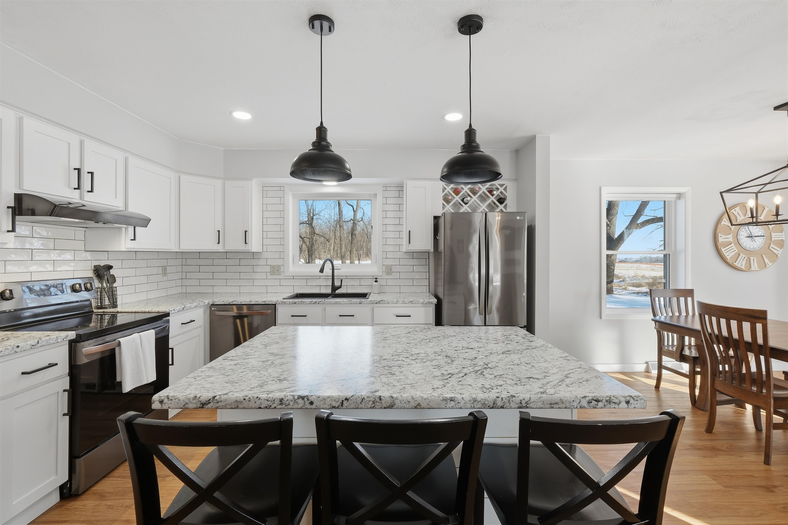 W5938 Hall Road Poynette, WI 53955 - Photo 7 of 24