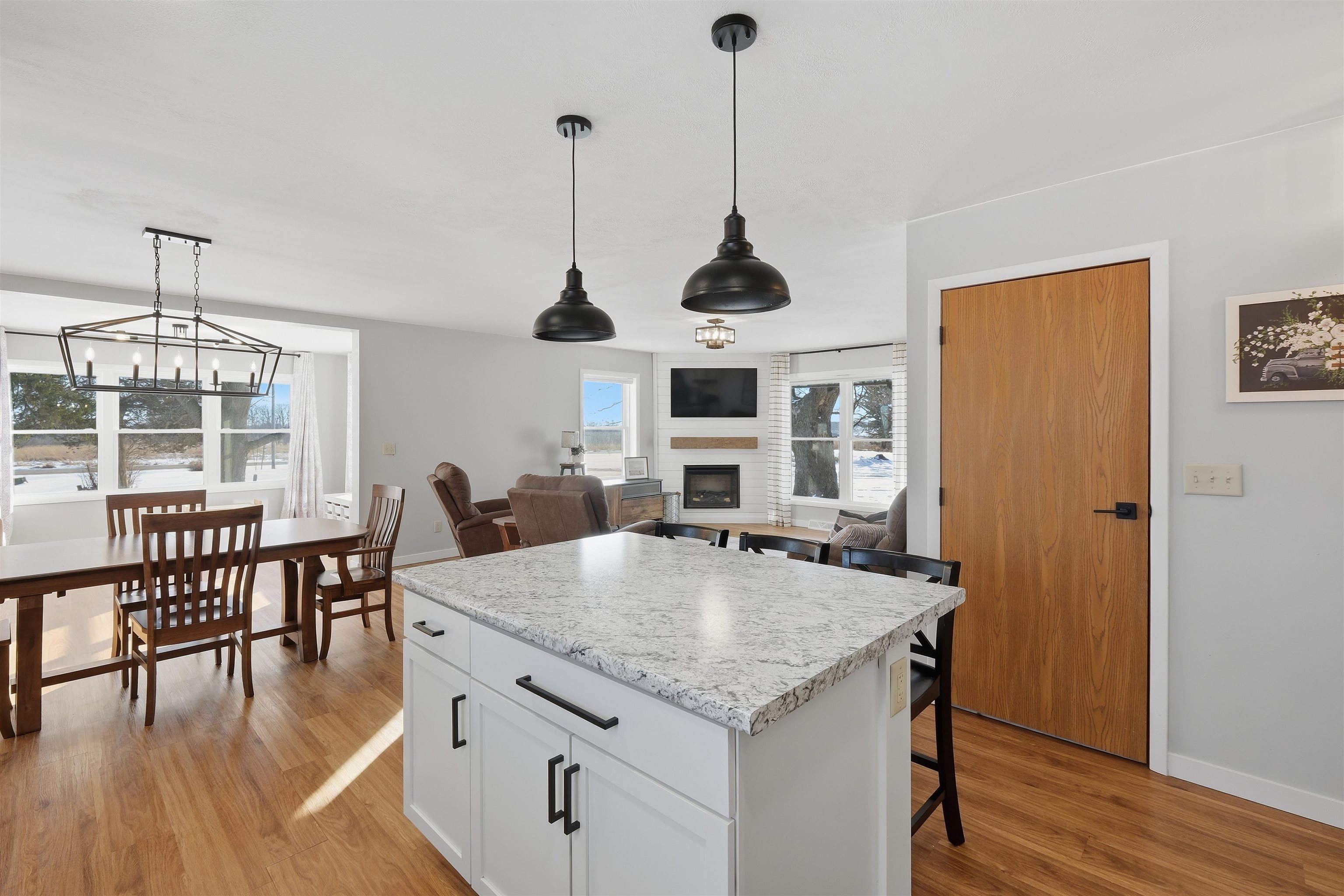 W5938 Hall Road Poynette, WI 53955 - Photo 10 of 24