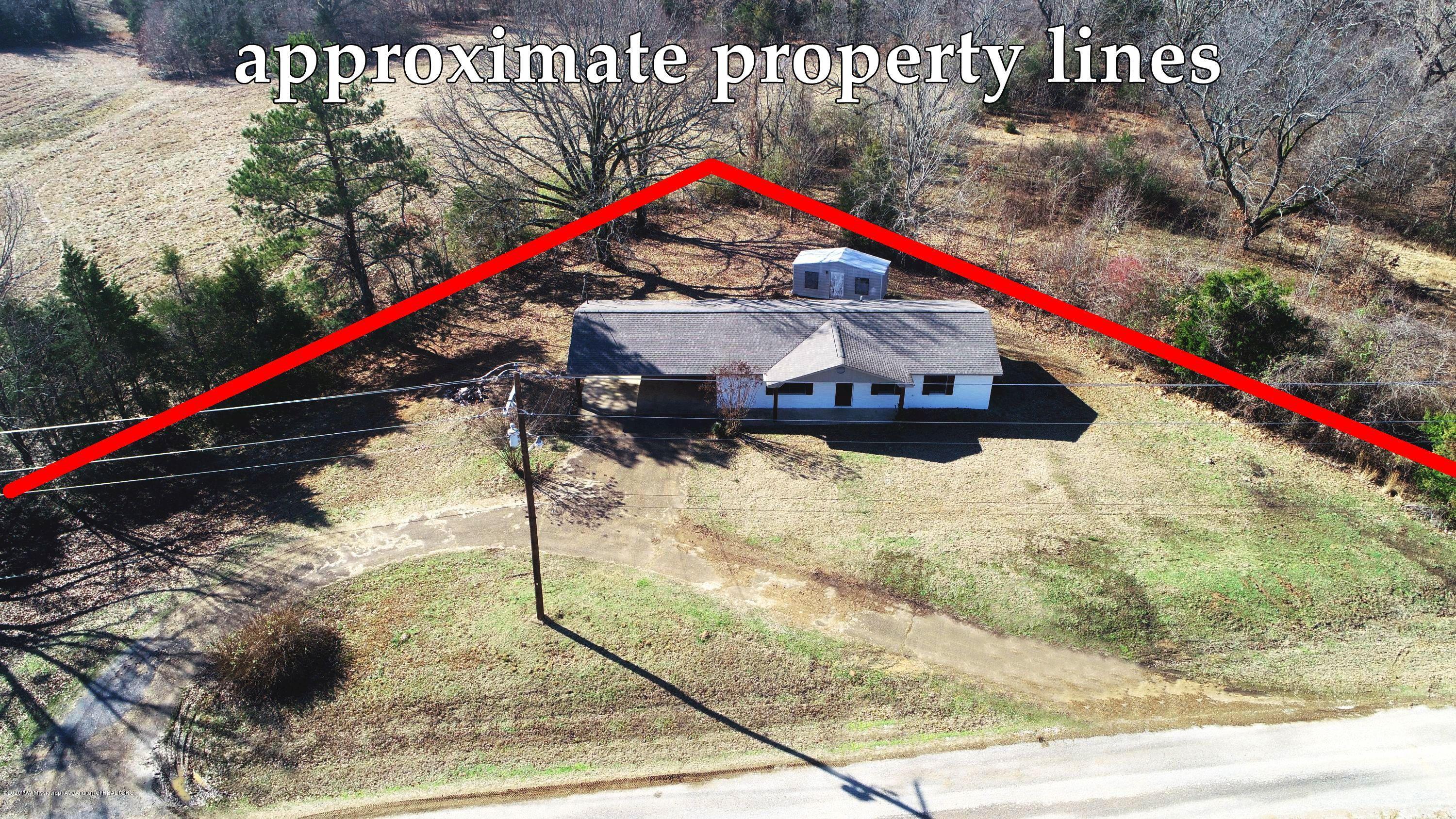 2242 Vassar Road Pope, MS 38658 - Photo 5 of 51 017