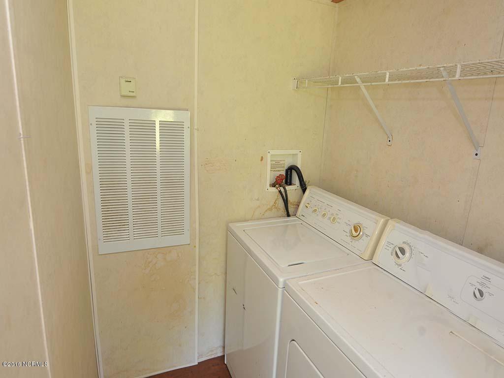520 Benton Road Southeast Bolivia, NC 28422 - Photo 10 of 14 Benton Rd Laundry
