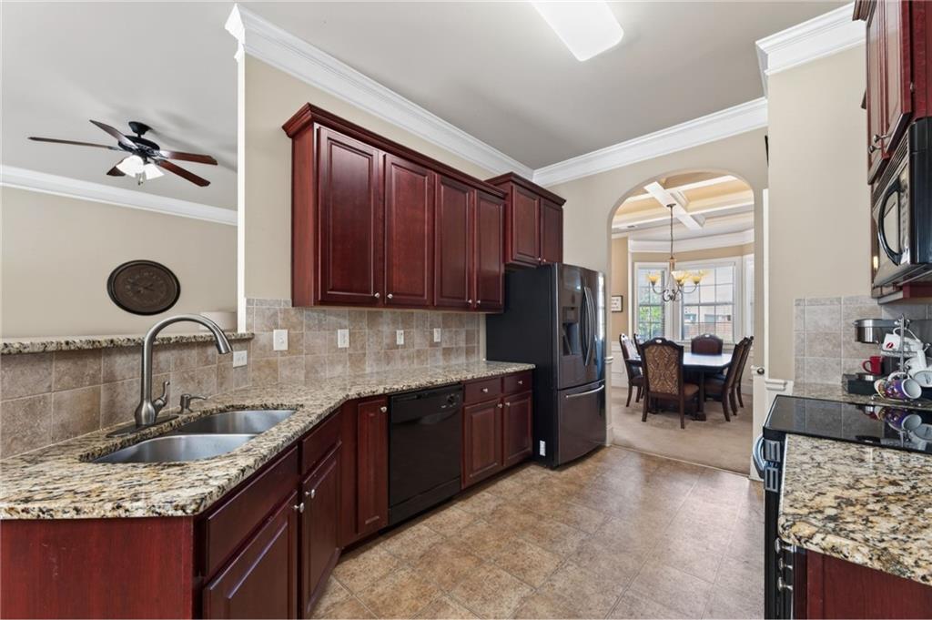 838 Chapman Street Jonesboro, GA 30238 - Photo 5 of 9
