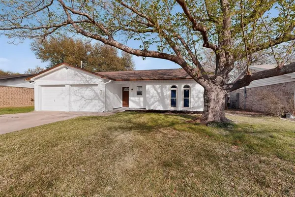 $289,500 | 6820 Mickey Drive, Watauga, TX 76148