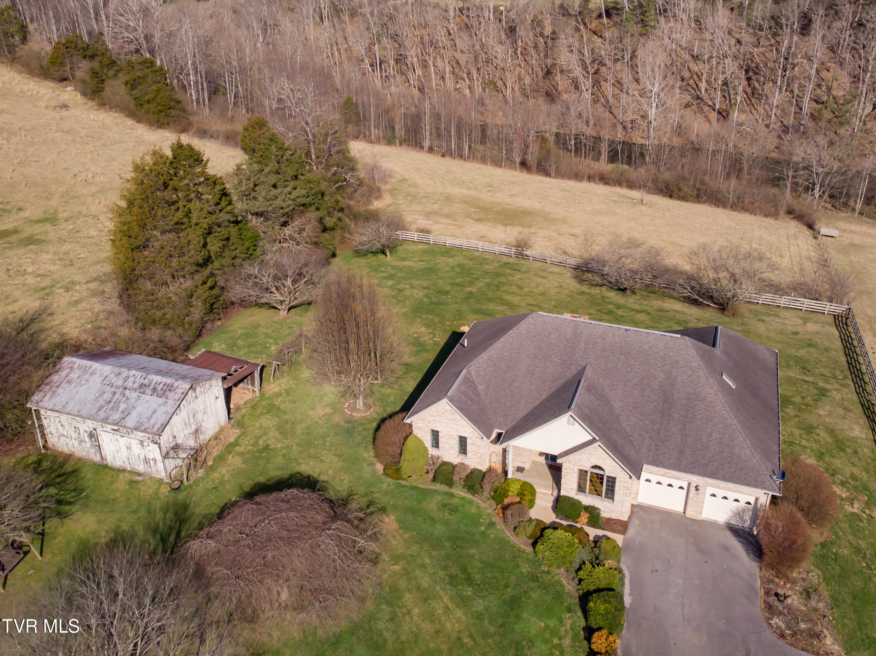 31396 Cornett Road Damascus, VA 24236 - Photo 8 of 53 31396 Cornett Road