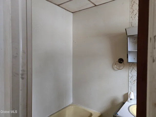 $59,900 | 20 Elm Street, Hoosick Falls, NY 12090