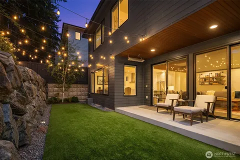 $2,195,000 | 11427 115th Avenue Northeast, Kirkland, WA 98033