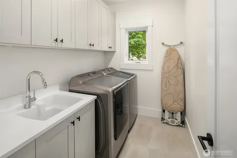 $2,195,000 | 11427 115th Avenue Northeast, Kirkland, WA 98033