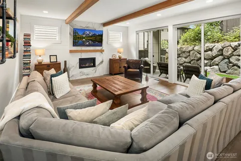 $2,195,000 | 11427 115th Avenue Northeast, Kirkland, WA 98033