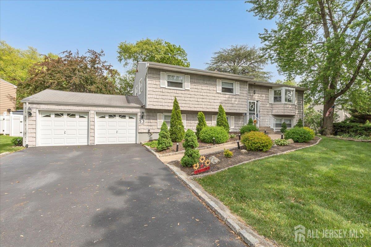 53 University Road East Brunswick, NJ 08816 - Photo 22 of 24