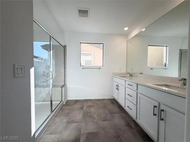 $2,600 | 5975 Lindenberry Walk Street, Las Vegas, NV 89113