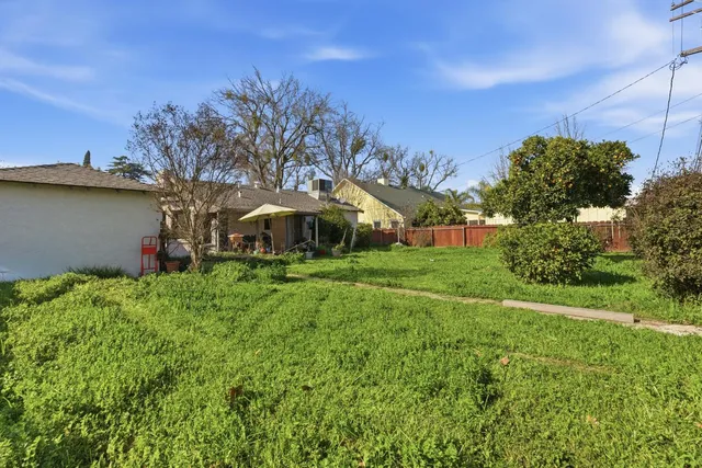$375,000 | 810 Hackberry Avenue, Modesto, CA 95354