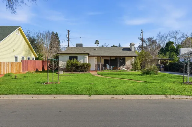 $375,000 | 810 Hackberry Avenue, Modesto, CA 95354