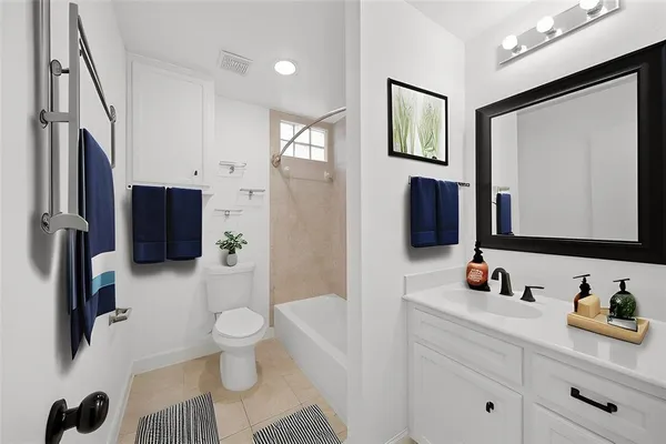 $1,950 | 7650 Springhill Street, Unit 403, Houston, TX 77021