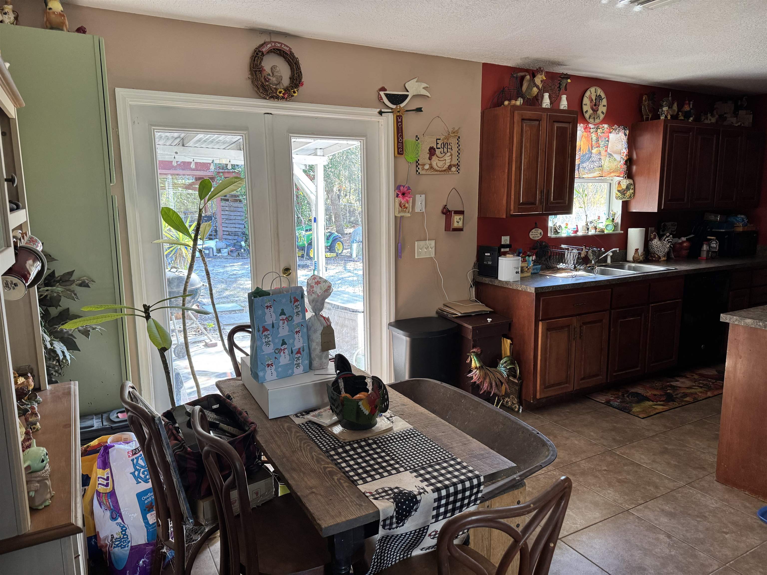 1134 Coral Farms Road Florahome, FL 32140 - Photo 12 of 33 a view of a dining room with furniture