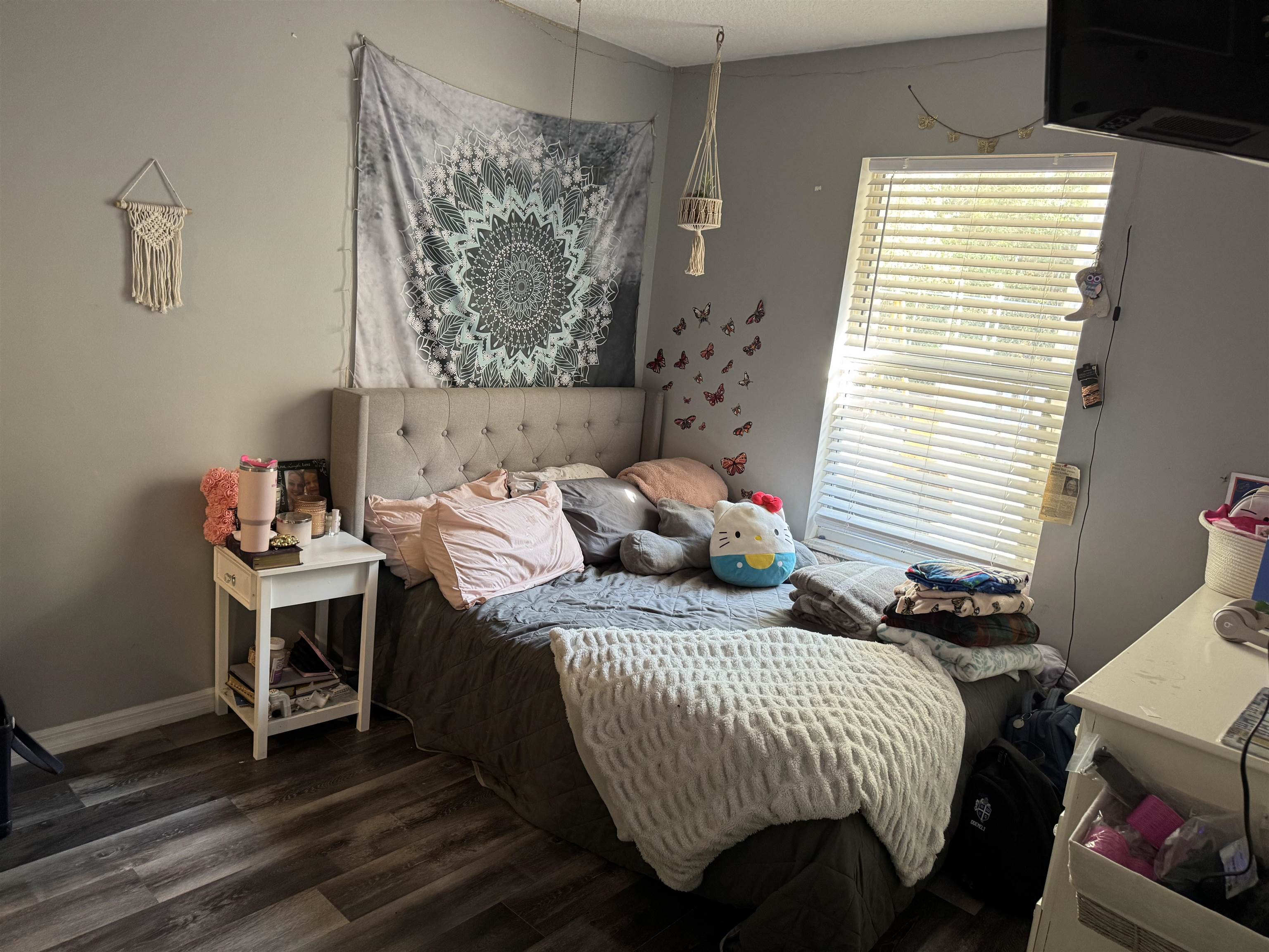 1134 Coral Farms Road Florahome, FL 32140 - Photo 20 of 33 a bedroom with a bed and a window