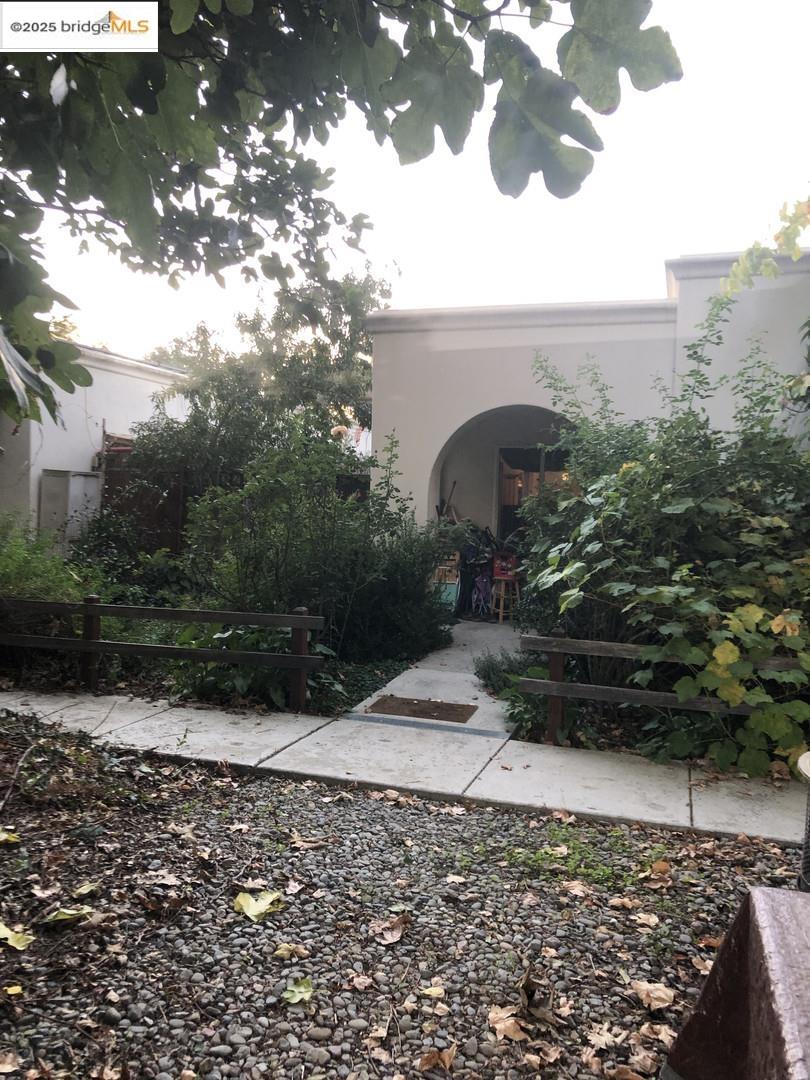 4088 Hackberry Place Davis, CA 95618 - Photo 2 of 58 a view of a yard