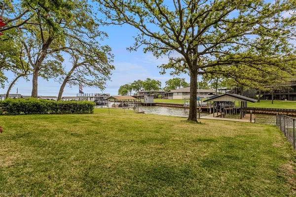 $489,900 | 2516 Wildwood Way, Tool, TX 75143