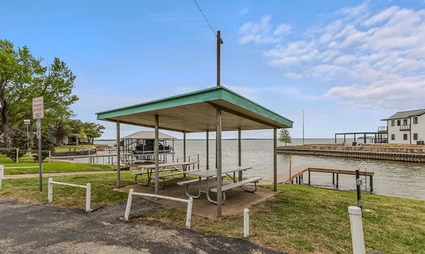 $489,900 | 2516 Wildwood Way, Tool, TX 75143