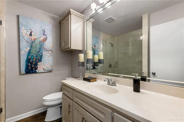 $889,900 | 2002 North Mayberry Boulevard, Alton, TX 78573