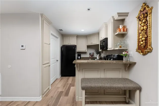 $889,900 | 2002 North Mayberry Boulevard, Alton, TX 78573