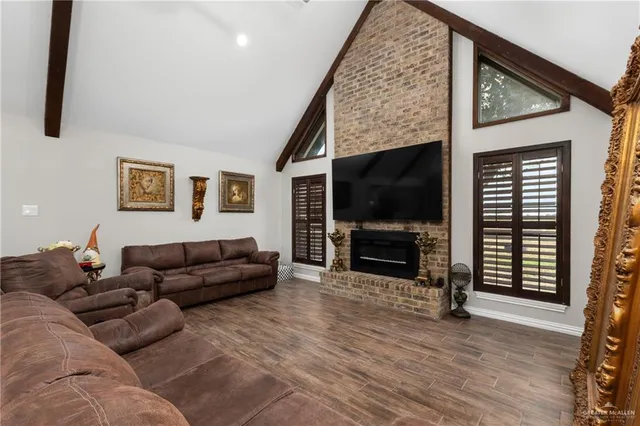 $889,900 | 2002 North Mayberry Boulevard, Alton, TX 78573