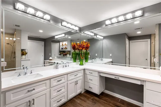 $889,900 | 2002 North Mayberry Boulevard, Alton, TX 78573