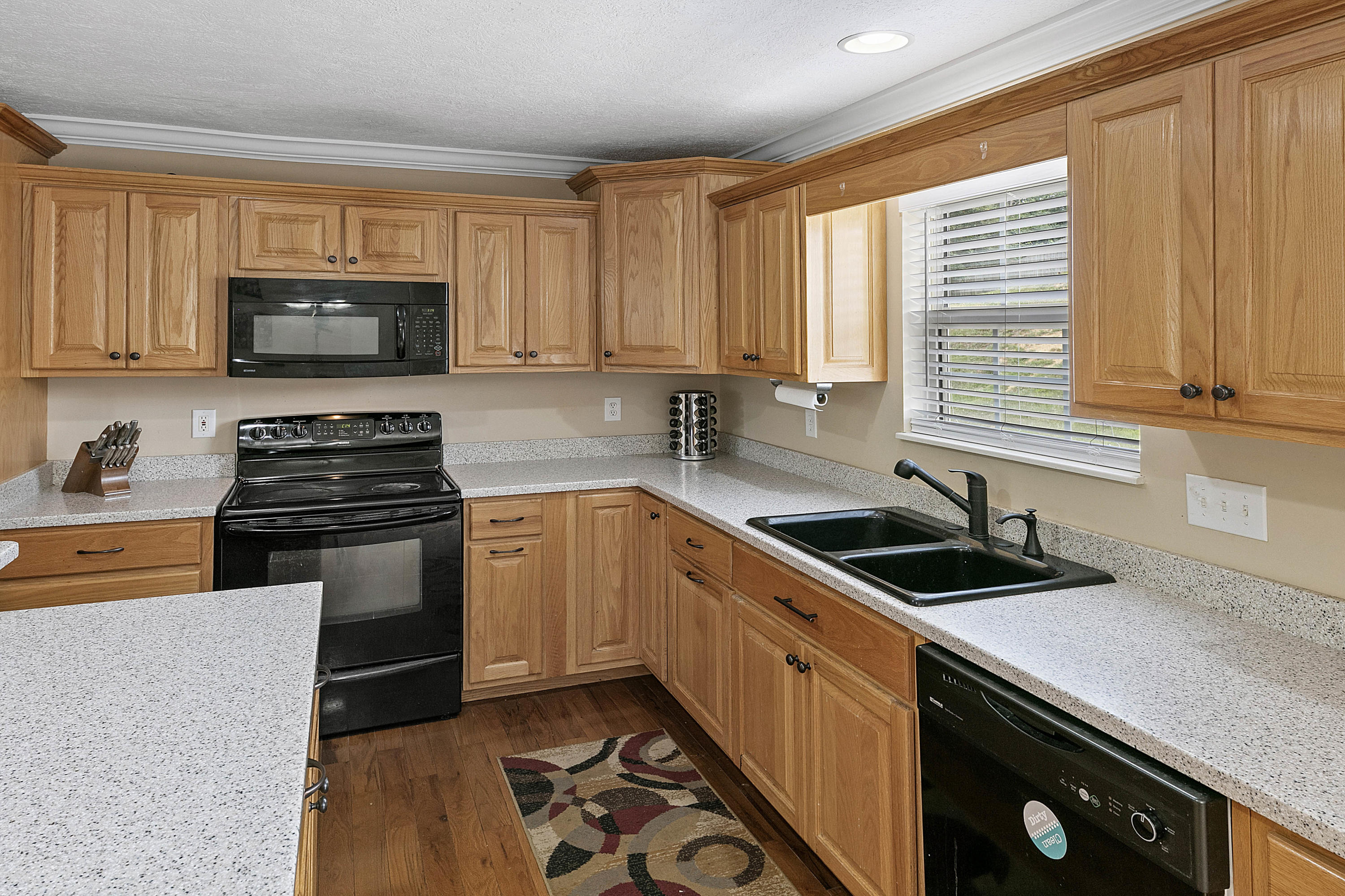189 Lanes Bluff Road Clinton, TN 37716 - Photo 12 of 27 1L9A2785