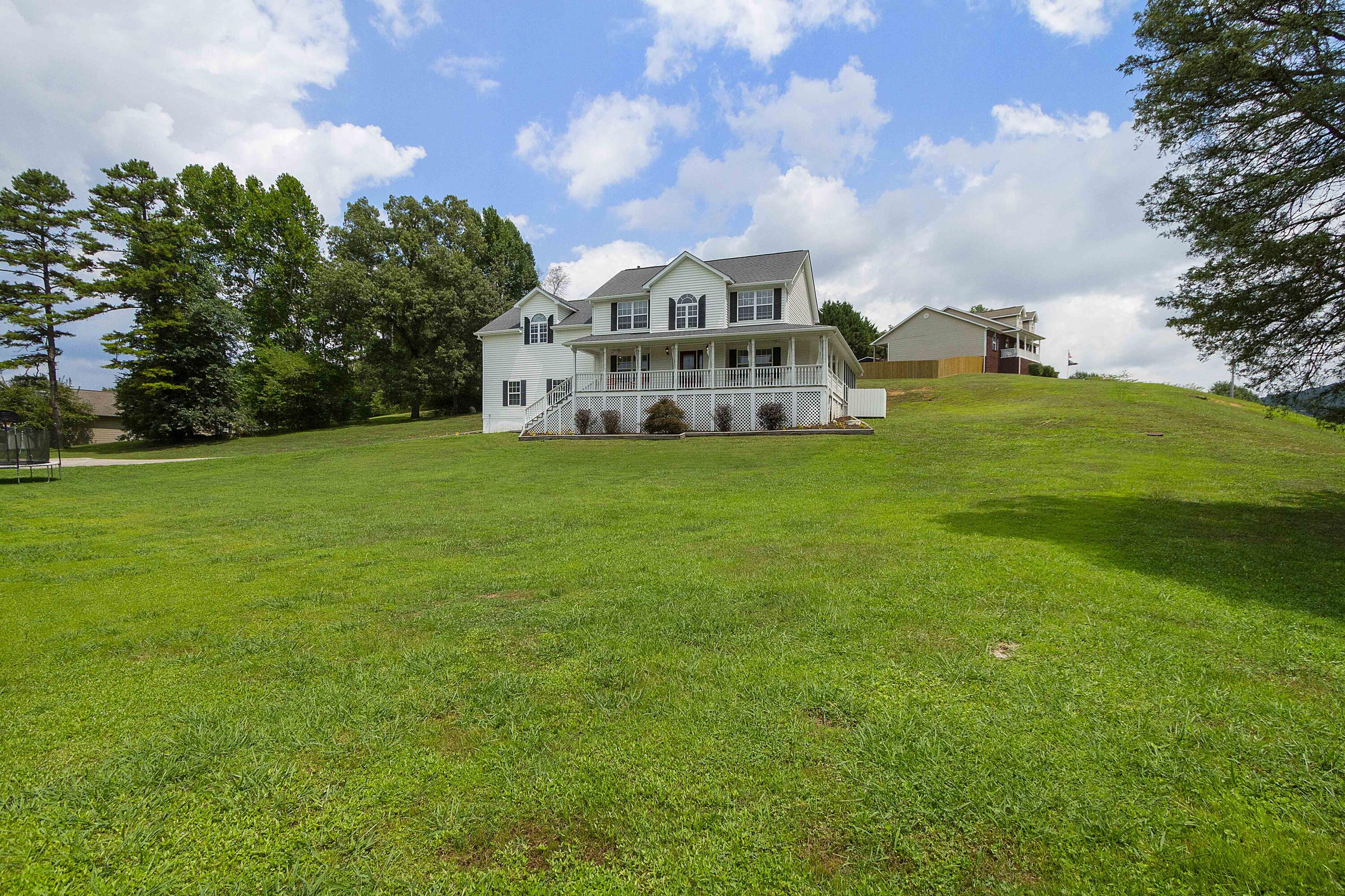 189 Lanes Bluff Road Clinton, TN 37716 - Photo 3 of 27 IMG_2822