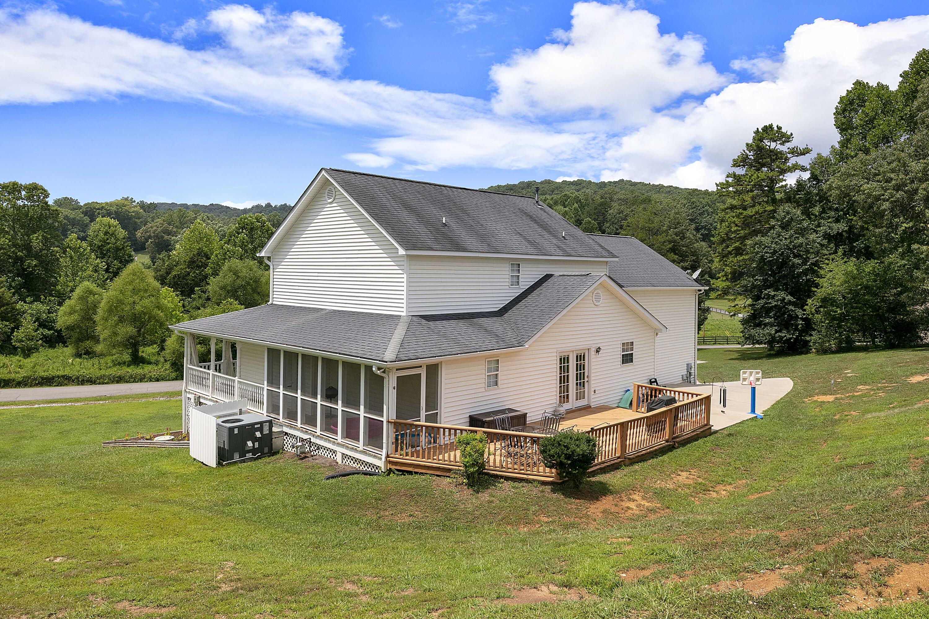 189 Lanes Bluff Road Clinton, TN 37716 - Photo 26 of 27 1L9A2813