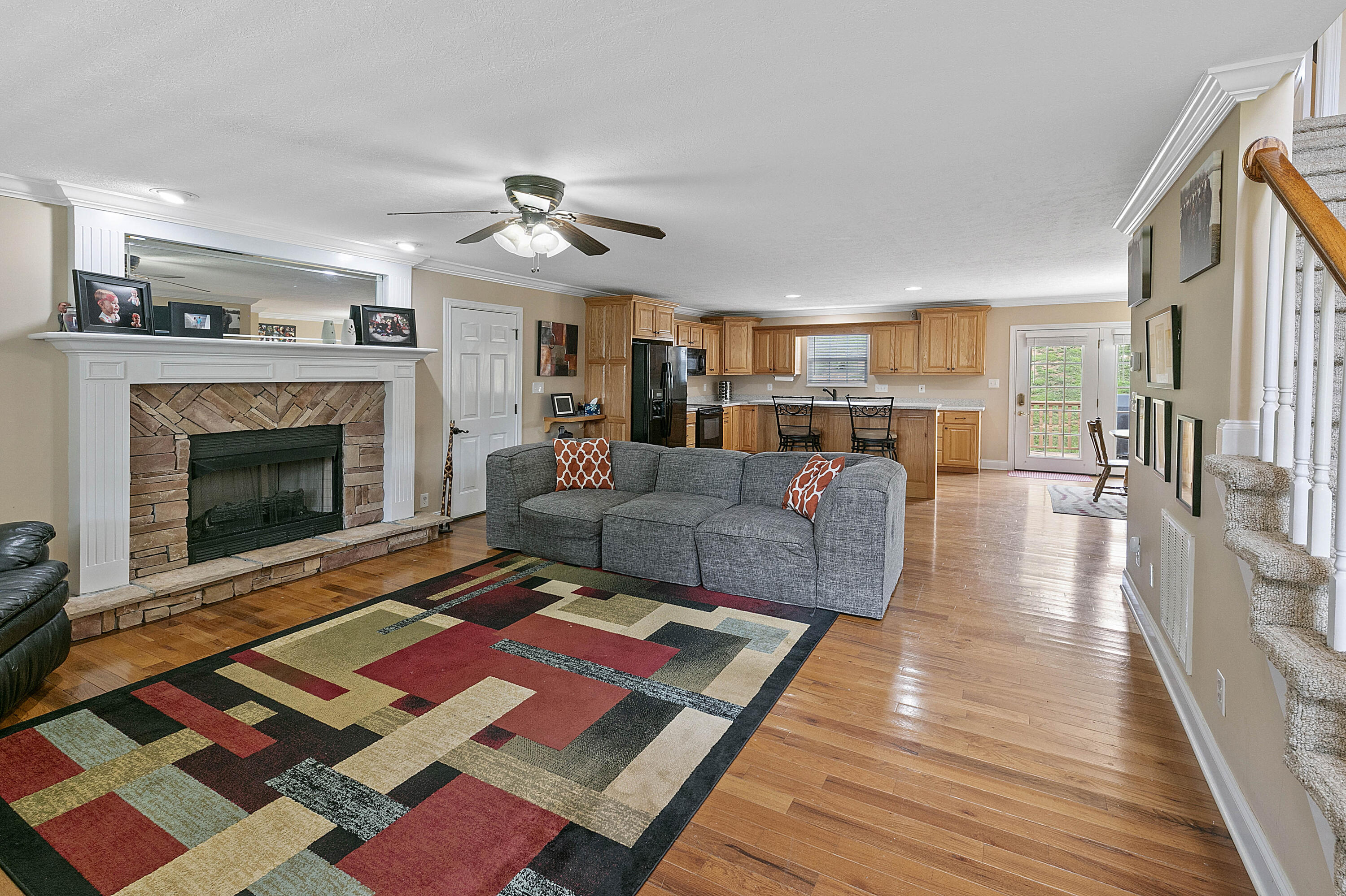 189 Lanes Bluff Road Clinton, TN 37716 - Photo 7 of 27 1L9A2764
