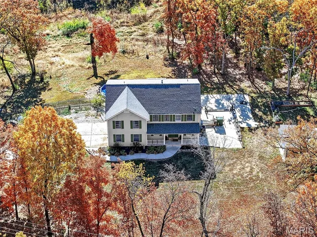 $485,000 | 1752 Brownsmill Road, Elsberry, MO 63343