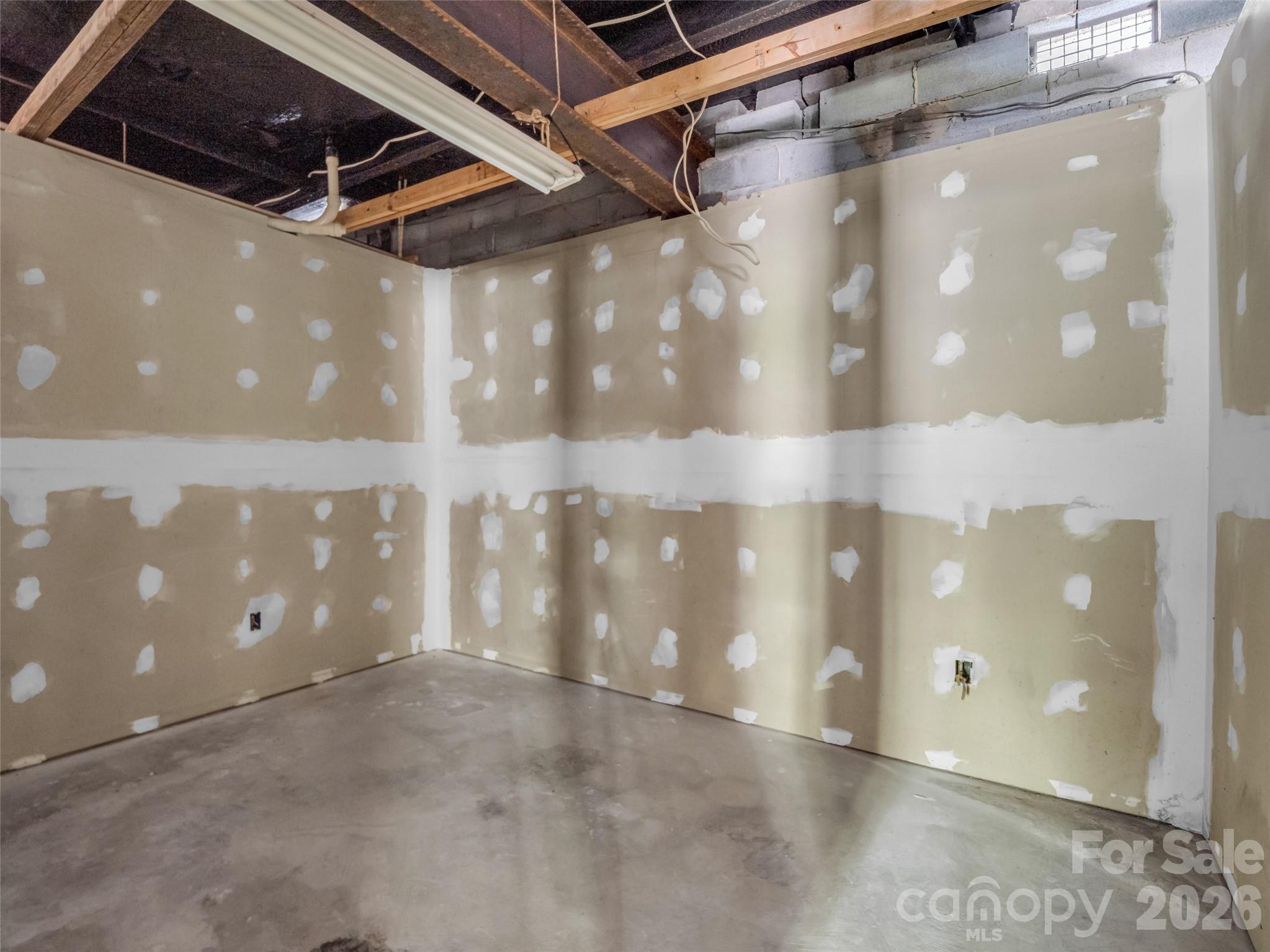 203 Rogat Road Hendersonville, NC 28792 - Photo 22 of 31 Gallery Image 22